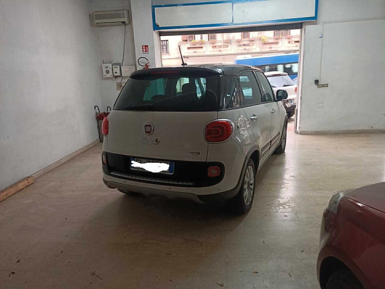 Fiat 500L 1.6 MJT 120CV Trekking navigatore grande trazione disinseribilePARI AL NUOVO 2016