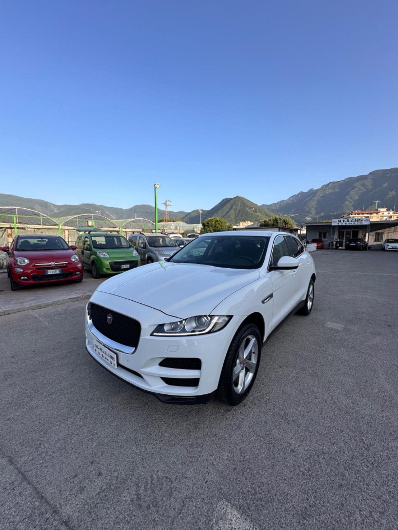 Jaguar F-Pace 2.0 D 180 CV AWD aut. Pure