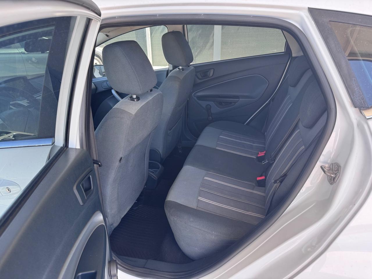 Ford Fiesta 1.4 TDCi 5p. Titanium