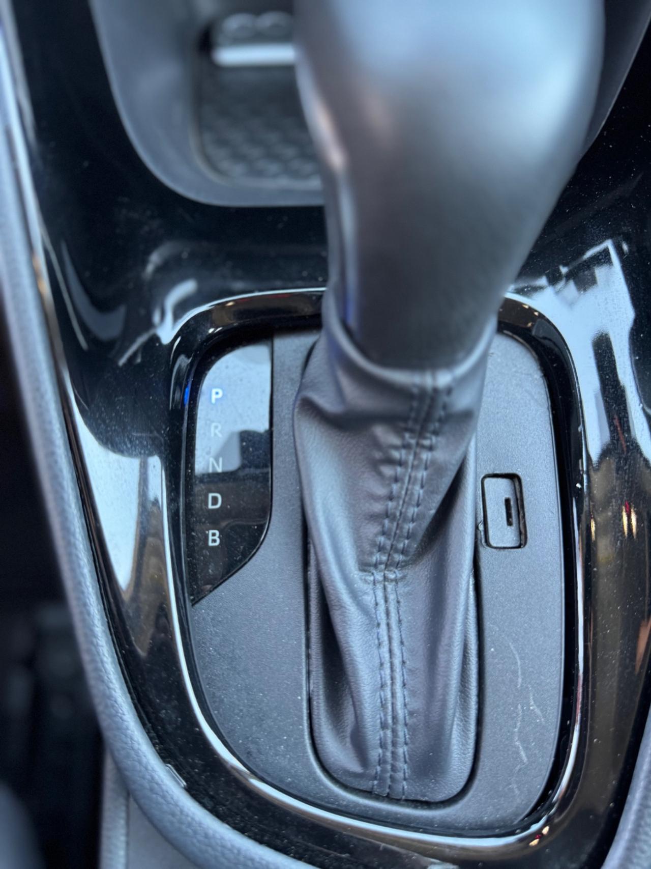 Toyota Yaris 1.5 Hybrid 5 porte Trend