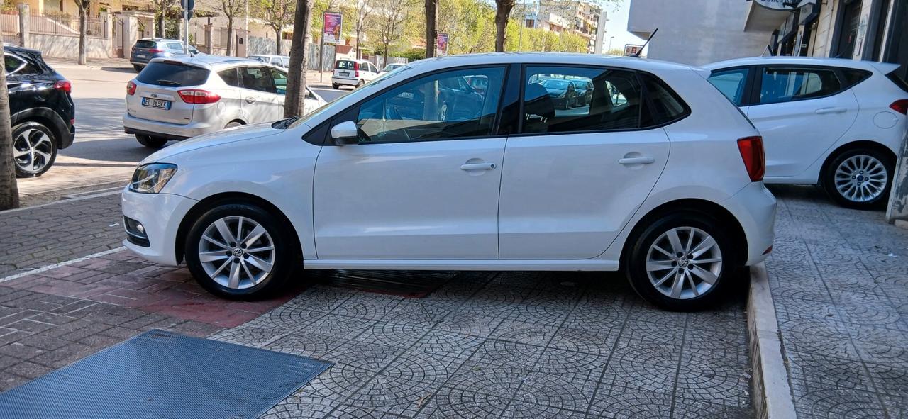 Volkswagen POLO 1.4 TDI 5p. HIGHLINE BlueMotion Technology