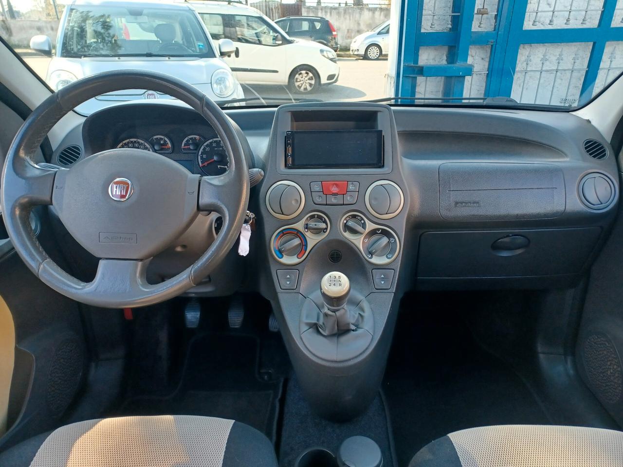 Fiat Panda 1.3 MJT 4x4 Cross CON ELD ANNO 2011