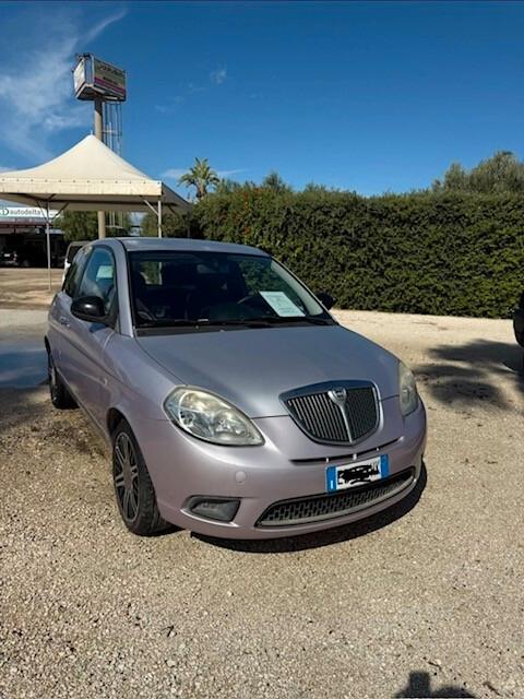 Lancia Ypsilon 1.2 Elle