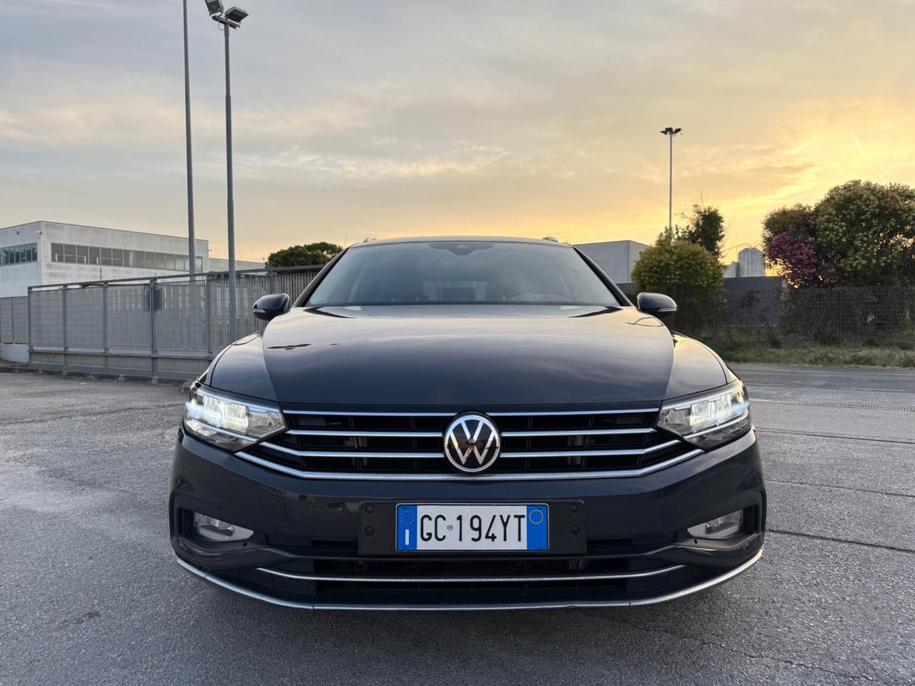 VOLKSWAGEN PASSAT 2.0 Tdi Evo EXECUTIVE - Led 17