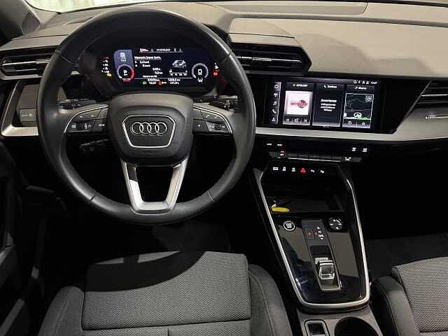 Audi A3 Sedan 35 TDI S tronic S line edition