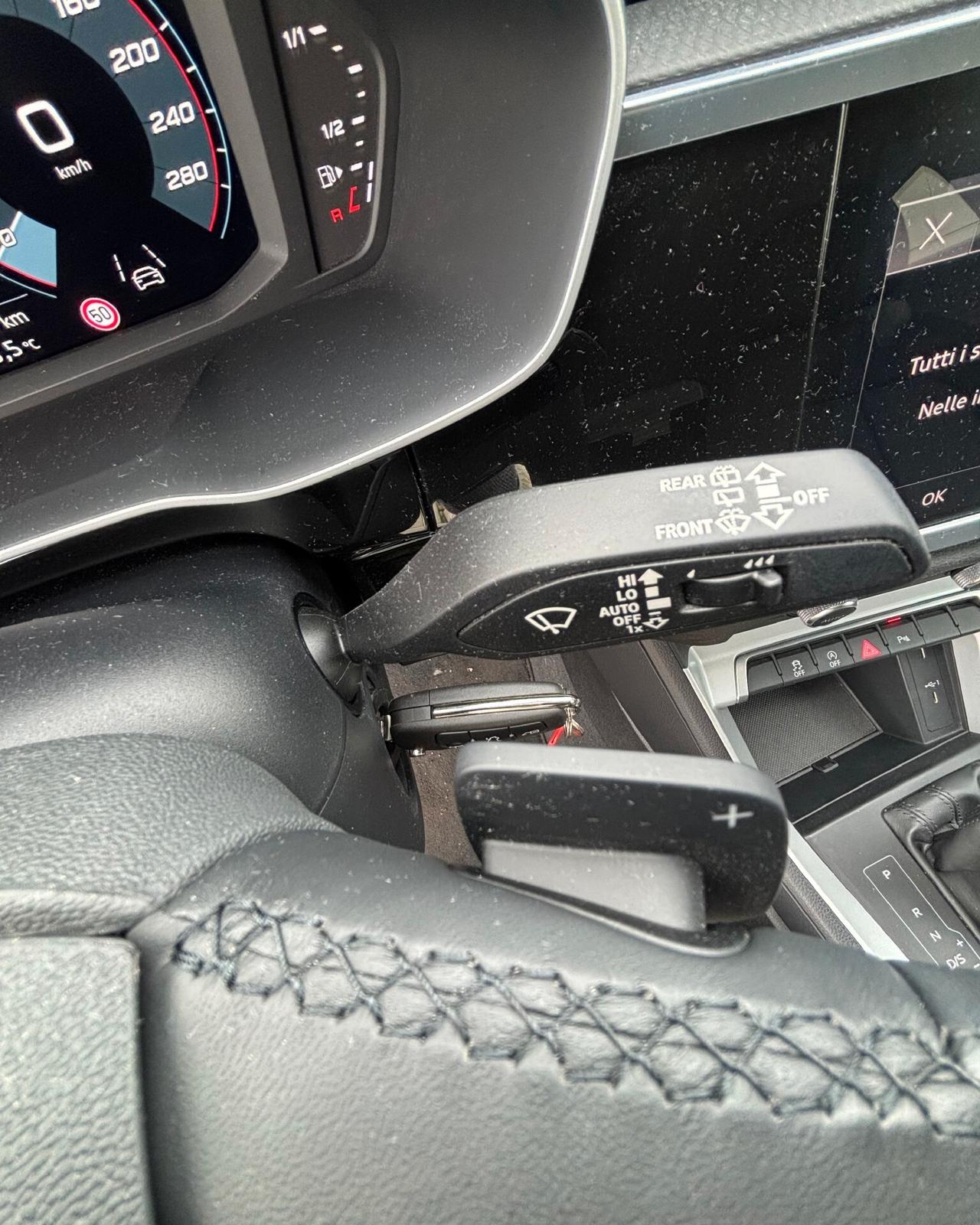 Audi Q3 35 TDI S tronic Business