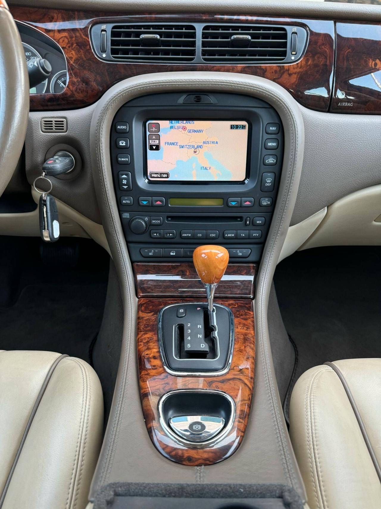 Jaguar S-Type 2.7 diesel V6 Executive
