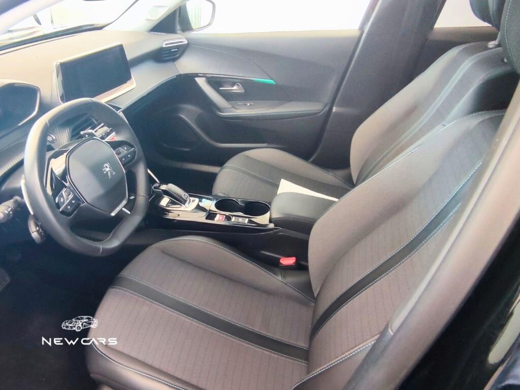 Peugeot 2008 BlueHDi 130 S&S EAT8 Allure
