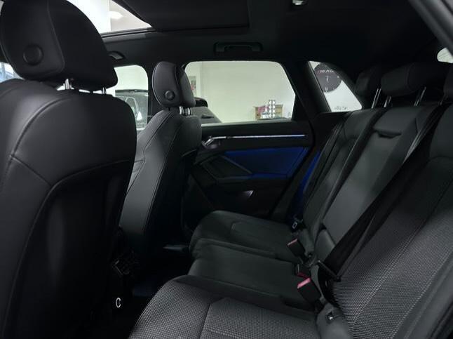 Audi Q3 40 TFSI quattro S tronic line edition