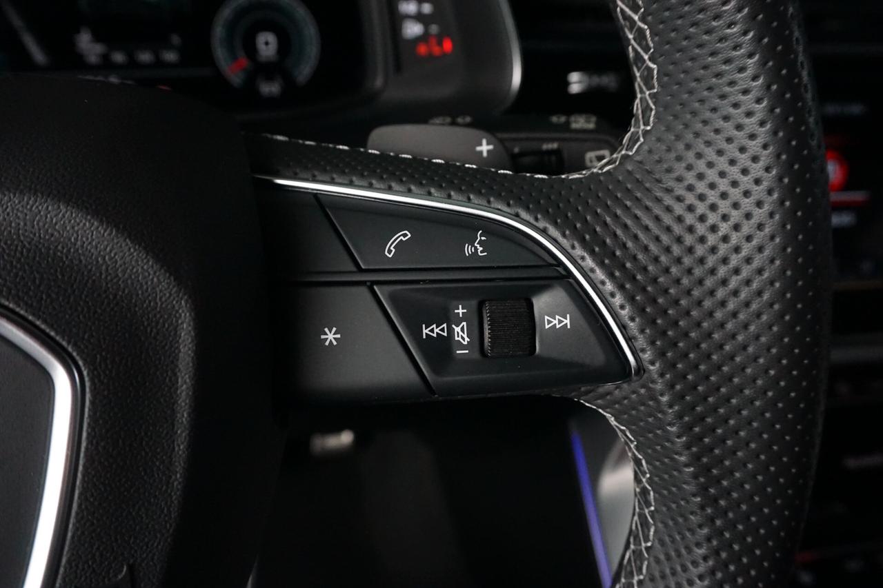 Audi Q8 45 TDI quattro tiptronic S Line Identity Black