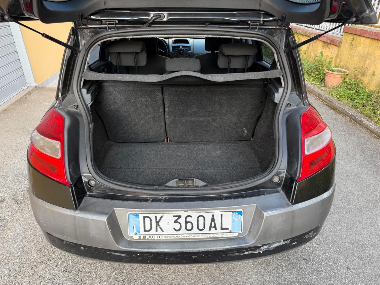 Renault Megane Mégane 1.5 dCi/82CV 5 porte Confort Authentique