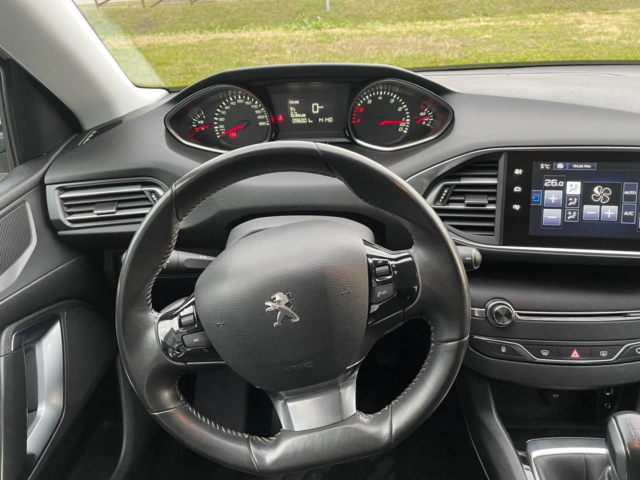 Peugeot 308 1.2 VTi 82 CV Neopatentati