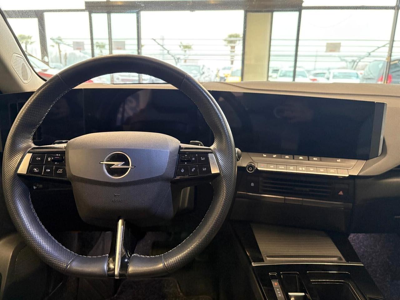 Opel Astra BUSINESS ELEGANCE 1.5 Turbo Diesel AT8 SPOTICAR