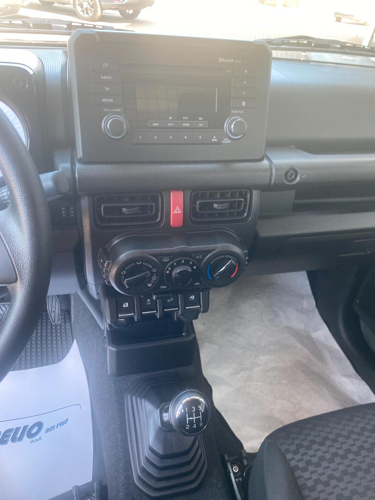 Suzuki Jimny 1.5 5MT PRO (N1)