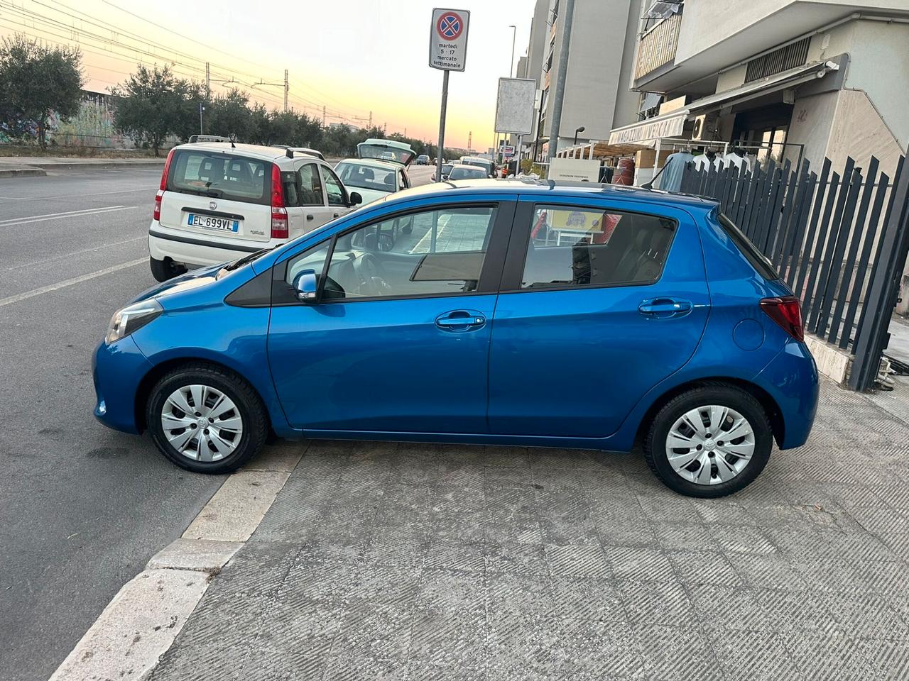 Toyota Yaris 1.0 5 porte Cool