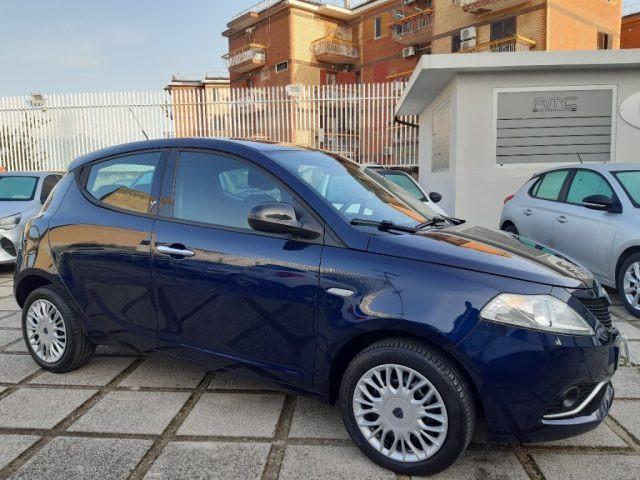 LANCIA Ypsilon 1.2 69 CV 5 porte Silver