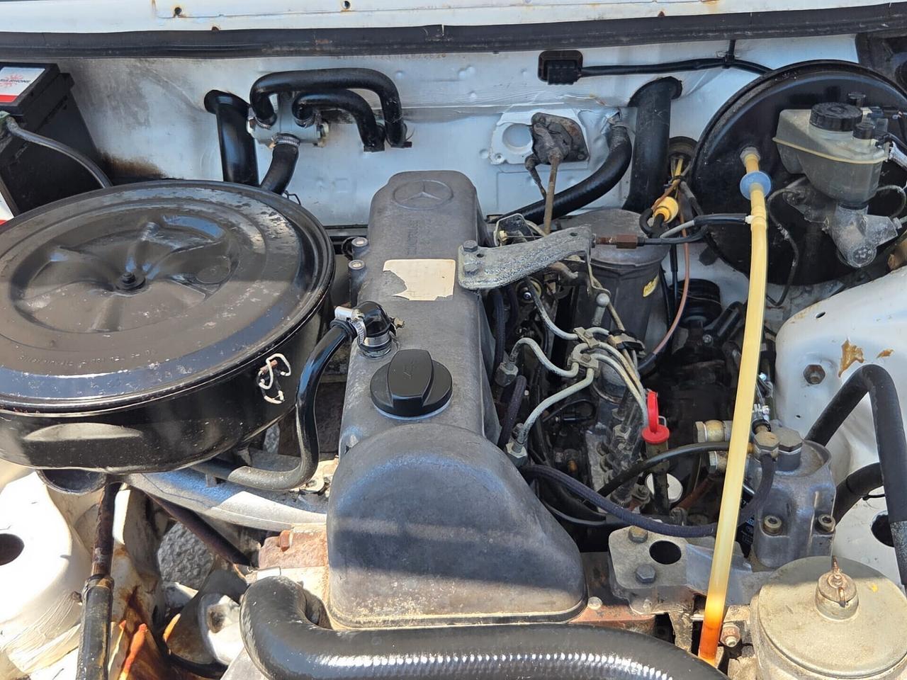 Mercedes-benz W123 240D -ASI-