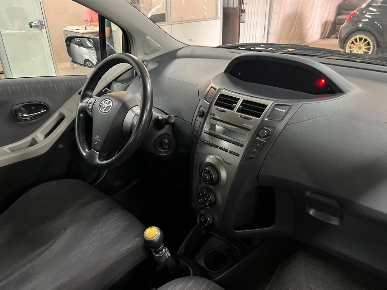 Toyota Yaris 1.3 5 porte