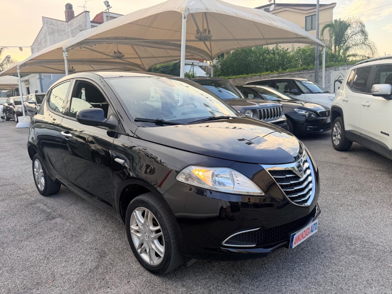 Lancia Ypsilon 0.9 TwinAir 85 CV 5 porte Metano Ecochic Gold
