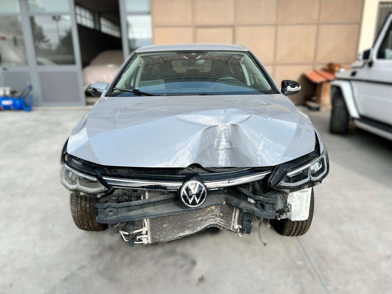 VW GOLF 8 2.0 TDI 150cv DSG - 2021 Incidentata