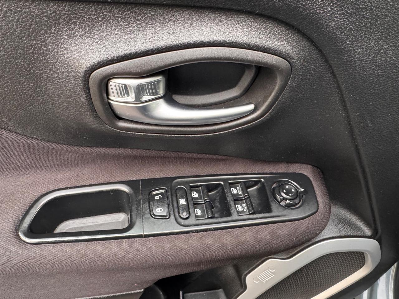 Jeep Renegade 1.6 Mjt neopaten garanzia12 mesi