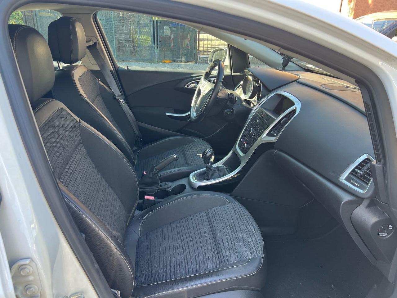 Opel Astra Cosmo 1.7 CDTI #6713