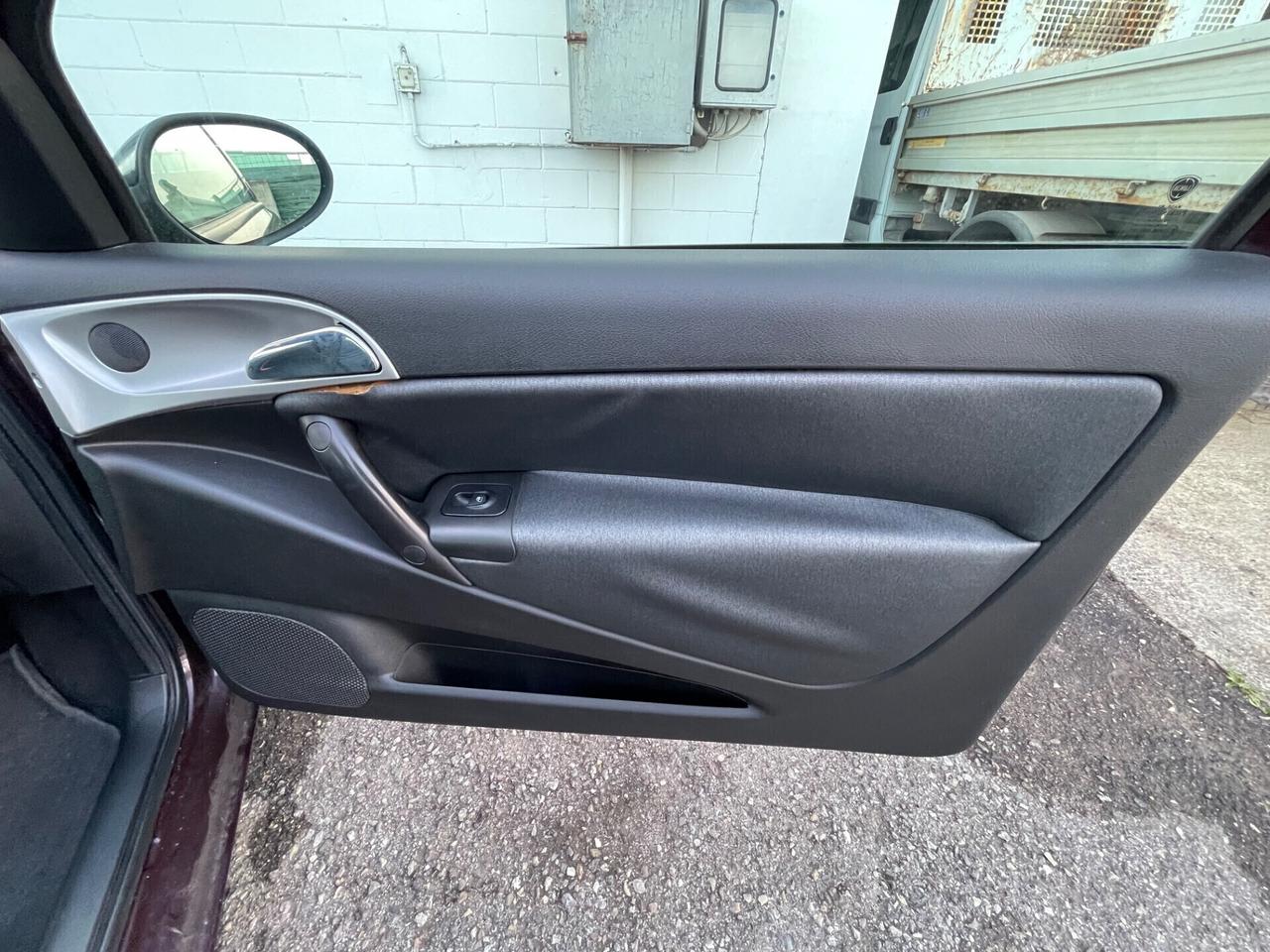 Lancia Ypsilon 1.2 Versus