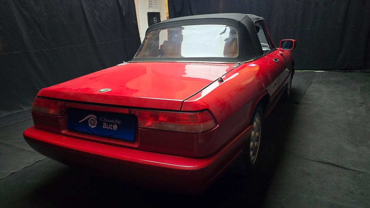 Alfa Romeo Spider 2.0i