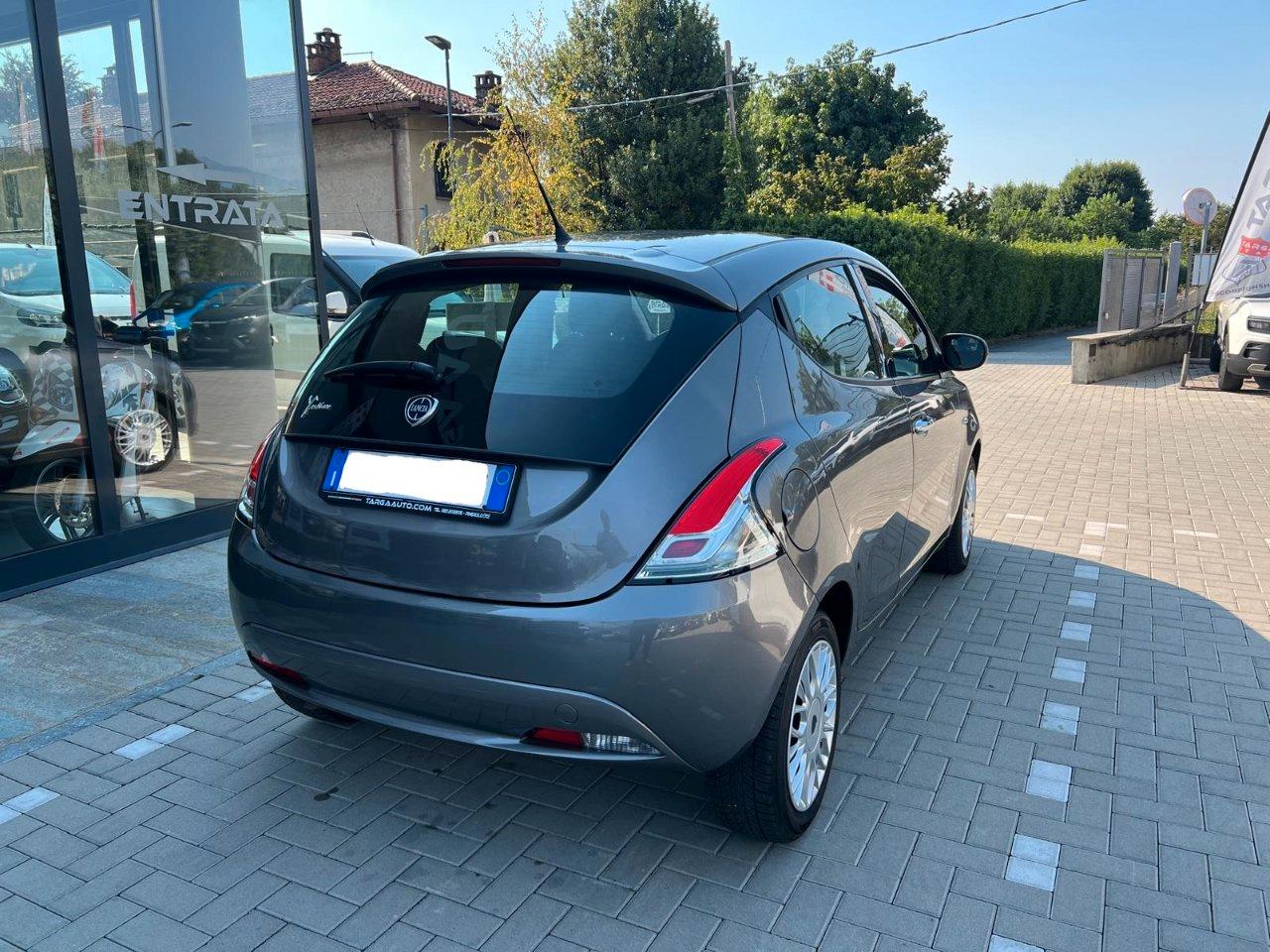 Lancia Ypsilon 5 Porte Ypsilon 1.2 Silver 69cv