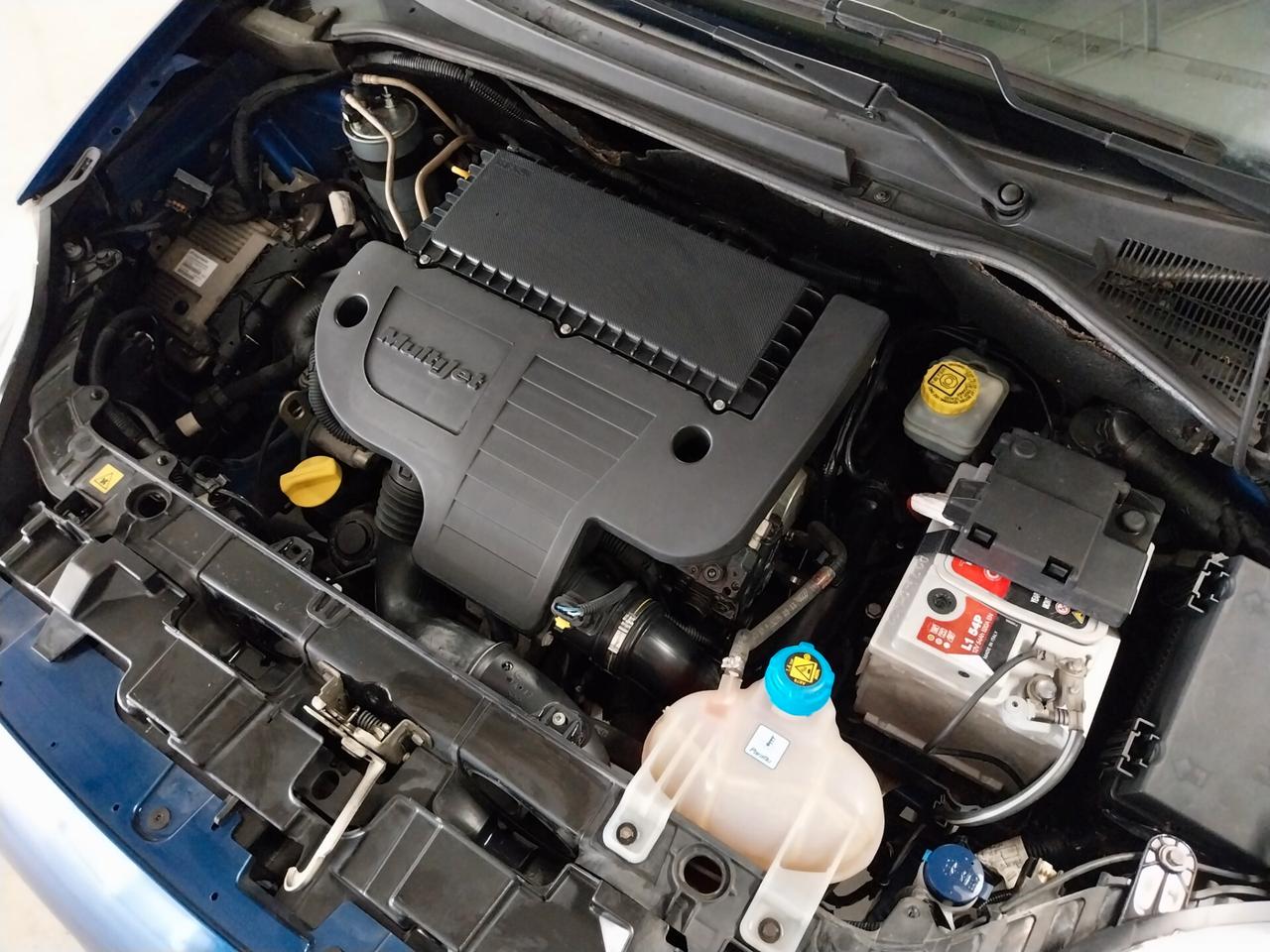 Fiat Grande Punto 1.3 MJT 90 CV 3 porte Emotion - ok neopatentati