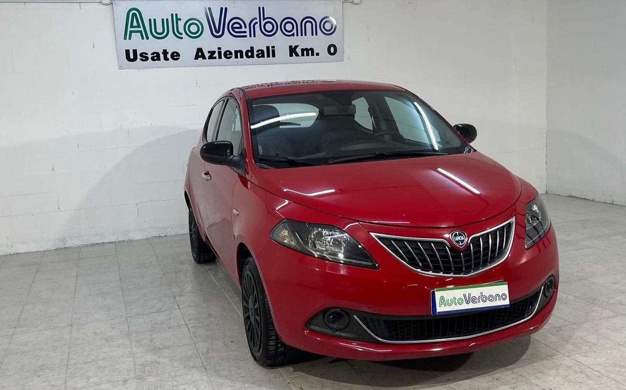 Lancia Ypsilon 1.0 FireFly 5 porte S&S Hybrid nessun obbligo di finanziamento