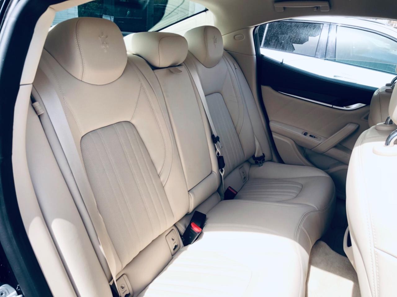 Maserati Ghibli L4 330 CV MHEV Granlusso