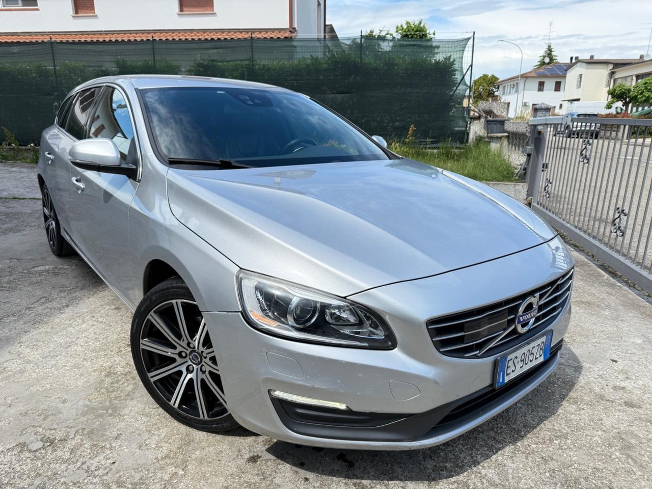 Volvo V60 D4 2.0 DIESEL 181 CV FULL OPT EURO6b