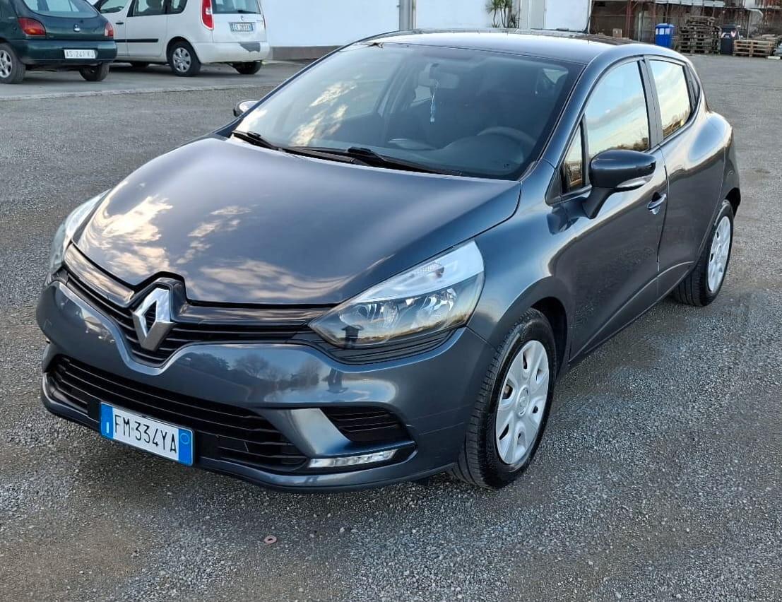 Renault Clio dCi 8V 75 CV Start&Stop 5 porte Energy Duel