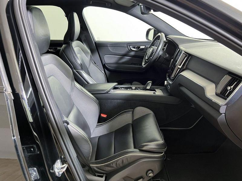 Volvo XC60 XC60 B4 (d) AWD Geartronic R-design