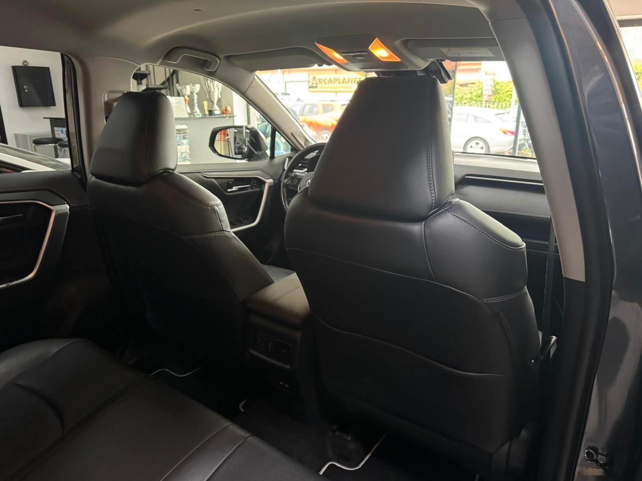Toyota RAV 4 RAV4 2.5 HV (218CV) E-CVT 2WD Lounge PARI AL NUOVO TAGLIANDATO GARANZIA UFFICIALE