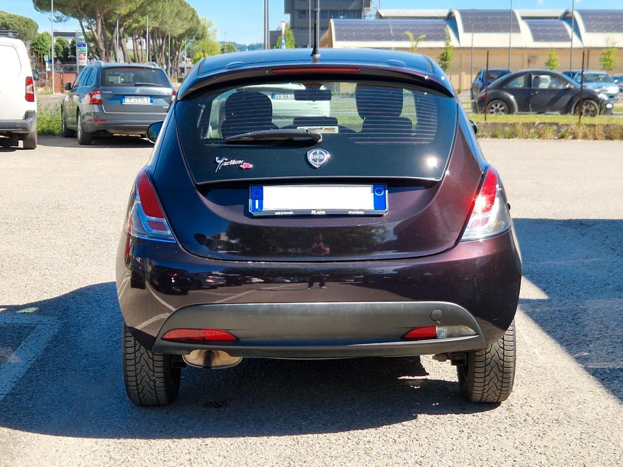 Lancia Ypsilon 1.2 69 CV 5 porte Elefantino