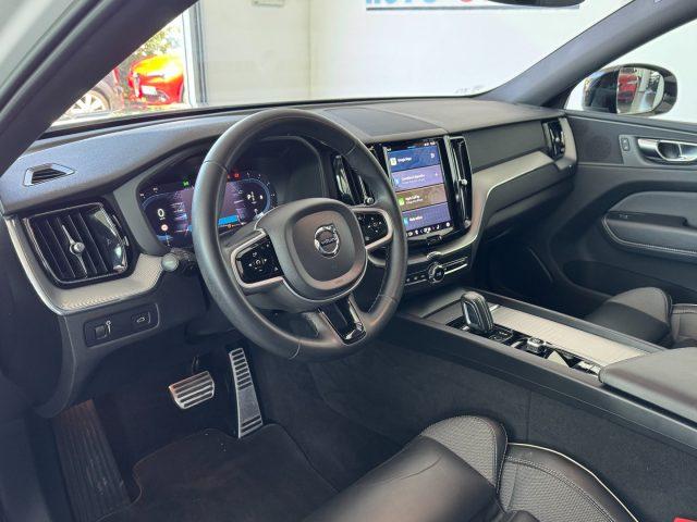 VOLVO XC60 B4 (d) Mild Hybrid 197cv Aut. Plus Dark R-Design