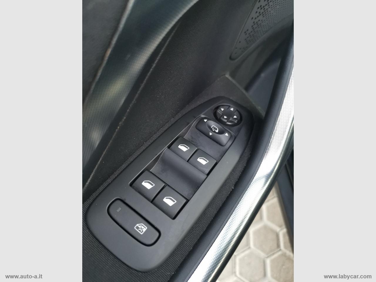 PEUGEOT 2008 PureTech 82 Allure