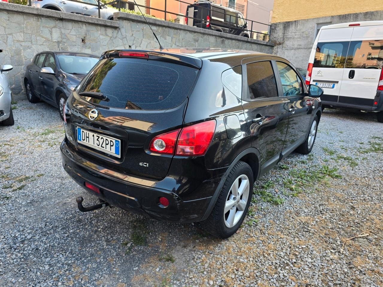 Nissan Qashqai 2.0 dCi DPF Visia 4x4