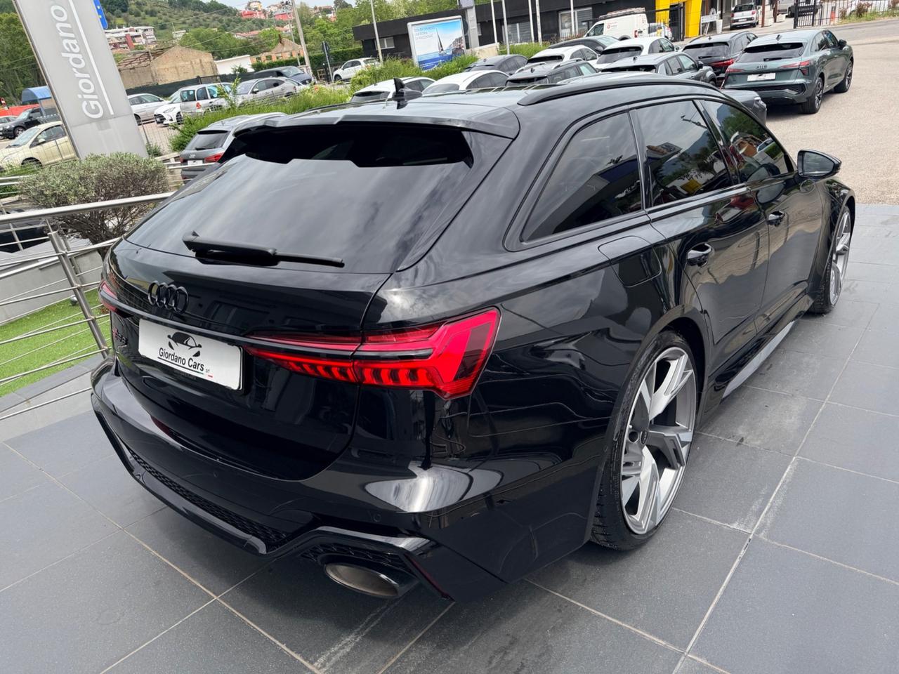 Audi RS6 RS 6 Avant 4.0 TFSI V8 quattro tiptronic Performance