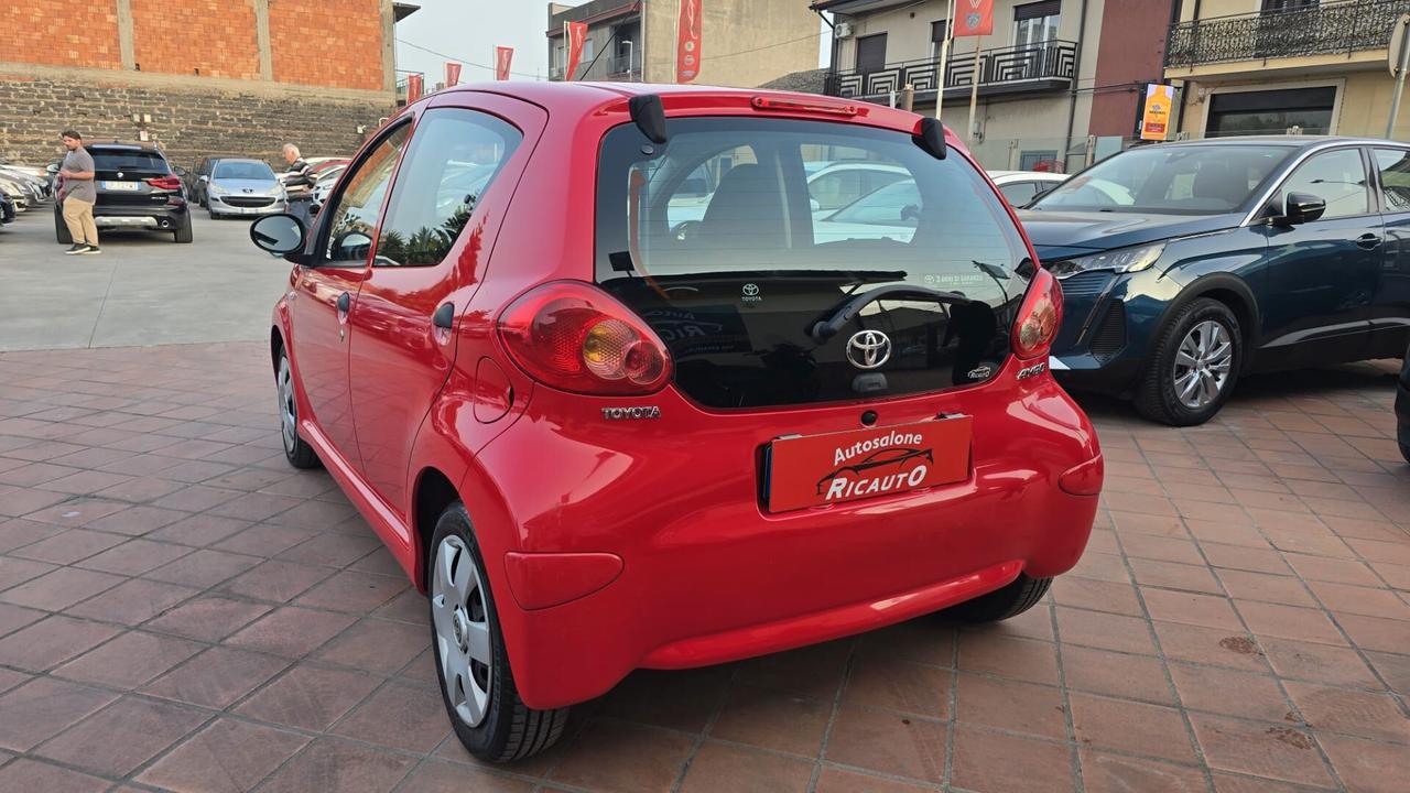 Toyota Aygo 1.0 12V VVT-i 5 porte