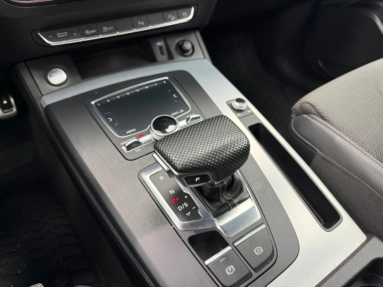 Audi Q5 40 TDI quattro S tronic line plus (508)