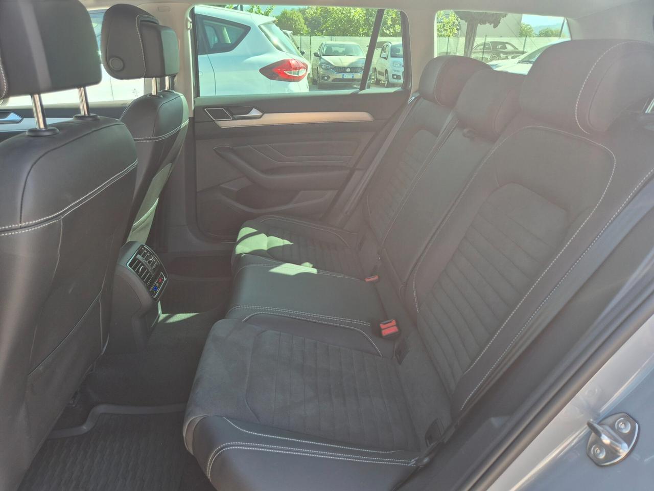 Volkswagen Passat Variant 2.0 TDI SCR EVO DSG Executive