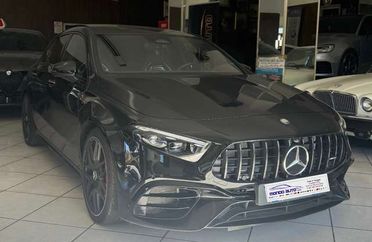 Mercedes-Benz A 45 AMG 2.0 421 CV TURBO AUTO 4 MATIC AMG PERFORMANCE