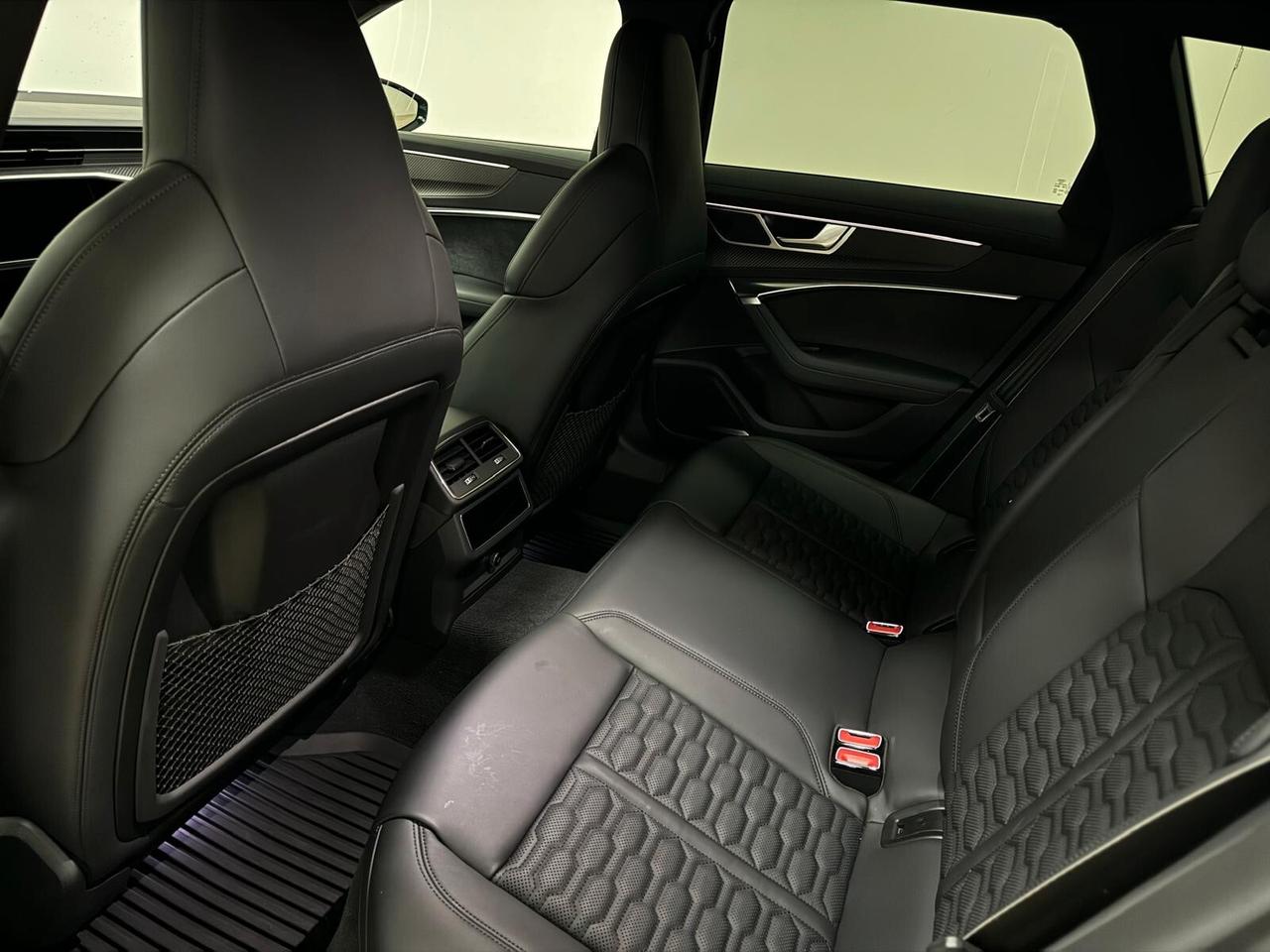 Audi RS6 RS 6 Avant 4.0 TFSI V8 quattro tiptronic Performance