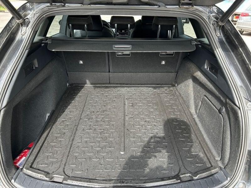 Toyota Corolla (2018-->) Touring Sports 2.0 Hybrid Style