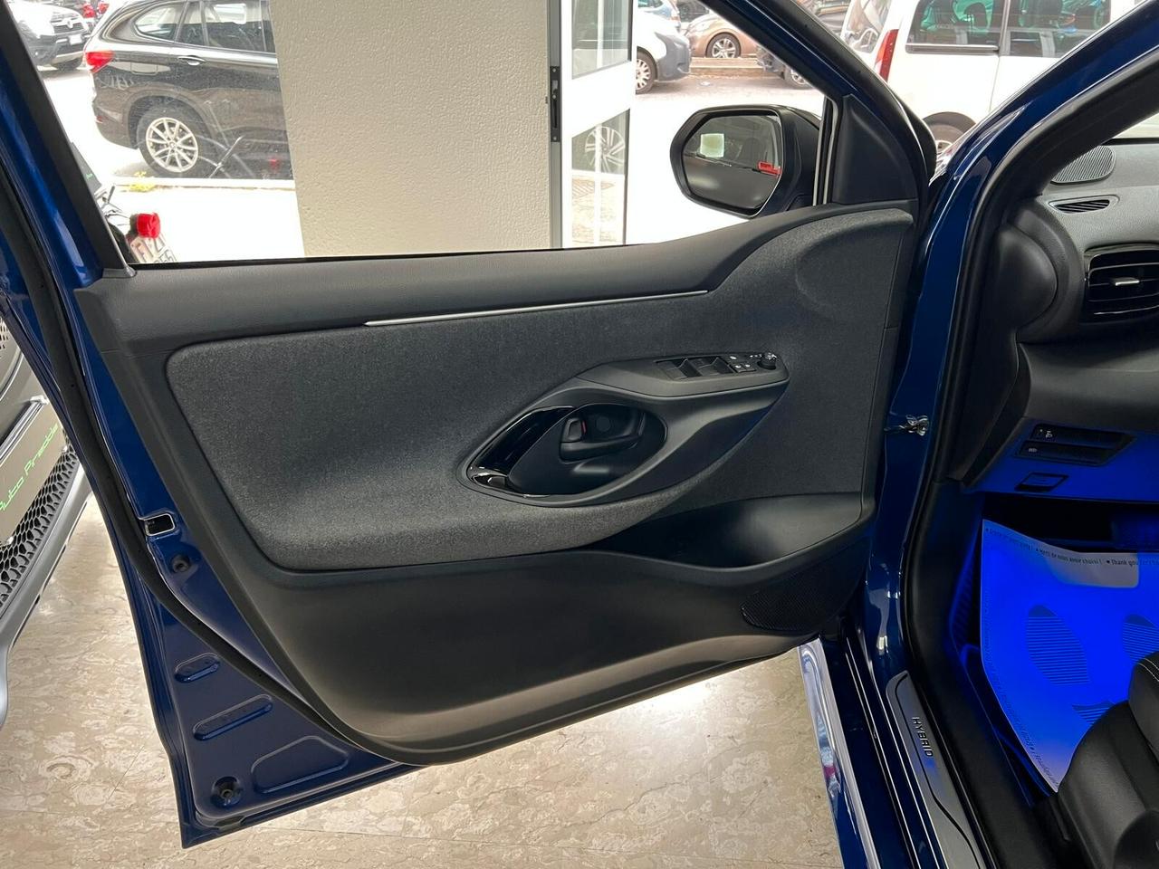 Toyota Yaris 1.5 Hybrid 5 Porte Lounge