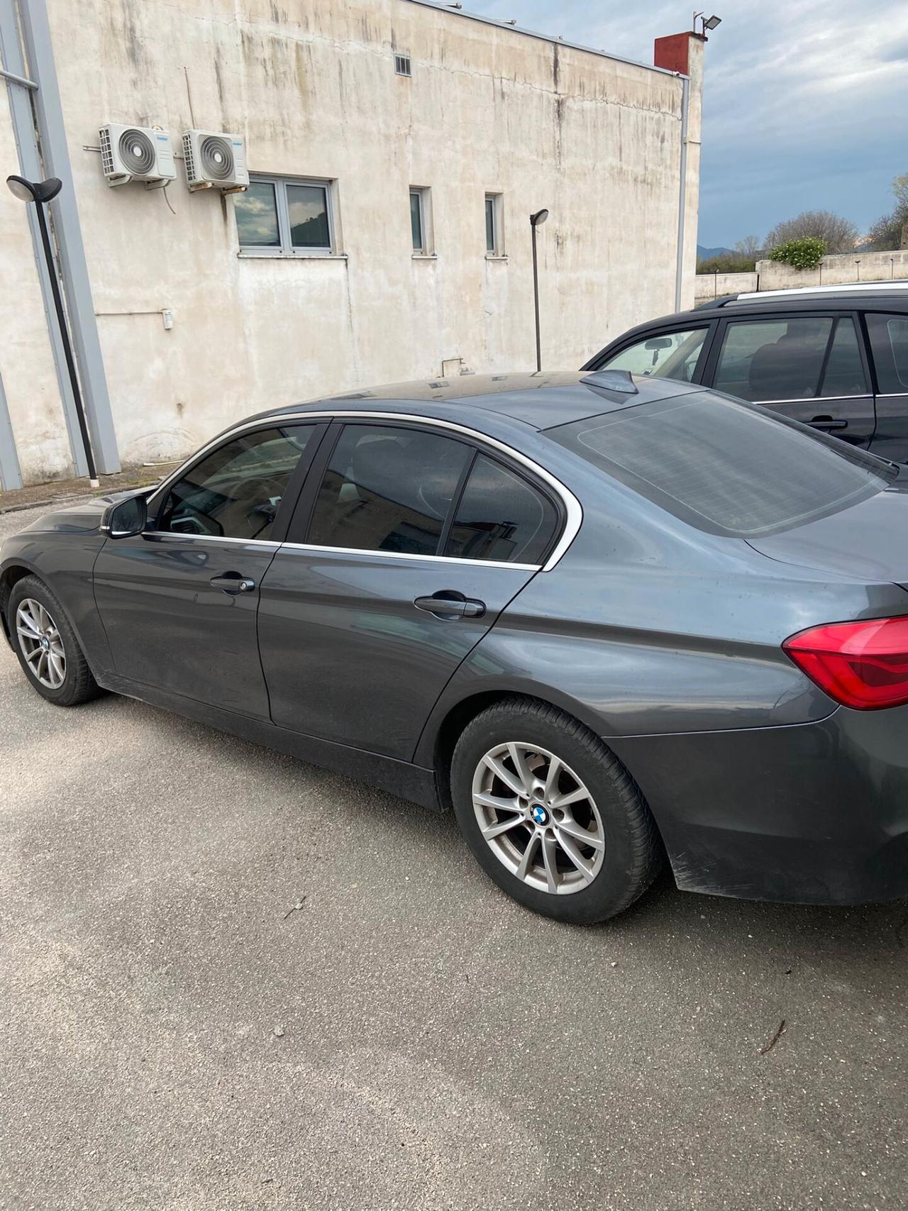 Bmw 316 318d berlina aut. Led