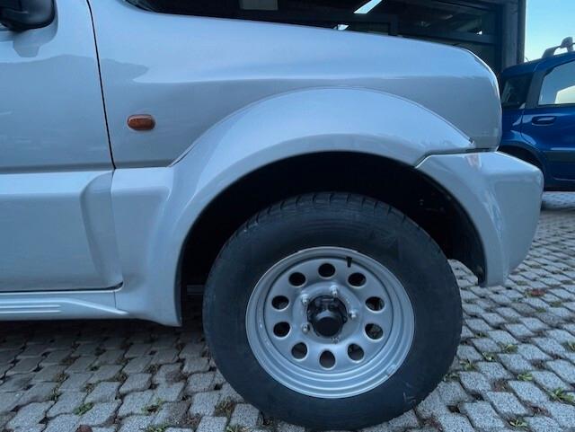 Suzuki Jimny 1.3i 16V cat 4WD JLX